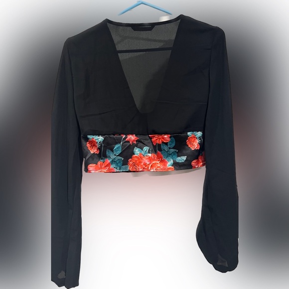 SHEIN Black Crop Top with long Sleeves - Picture 5 of 8